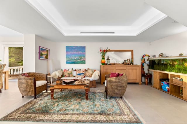 Chalet de 3 habitaciones en El Montgó, Dénia en venta con piscina garaje - 960.000 € (Ref: 9758145)