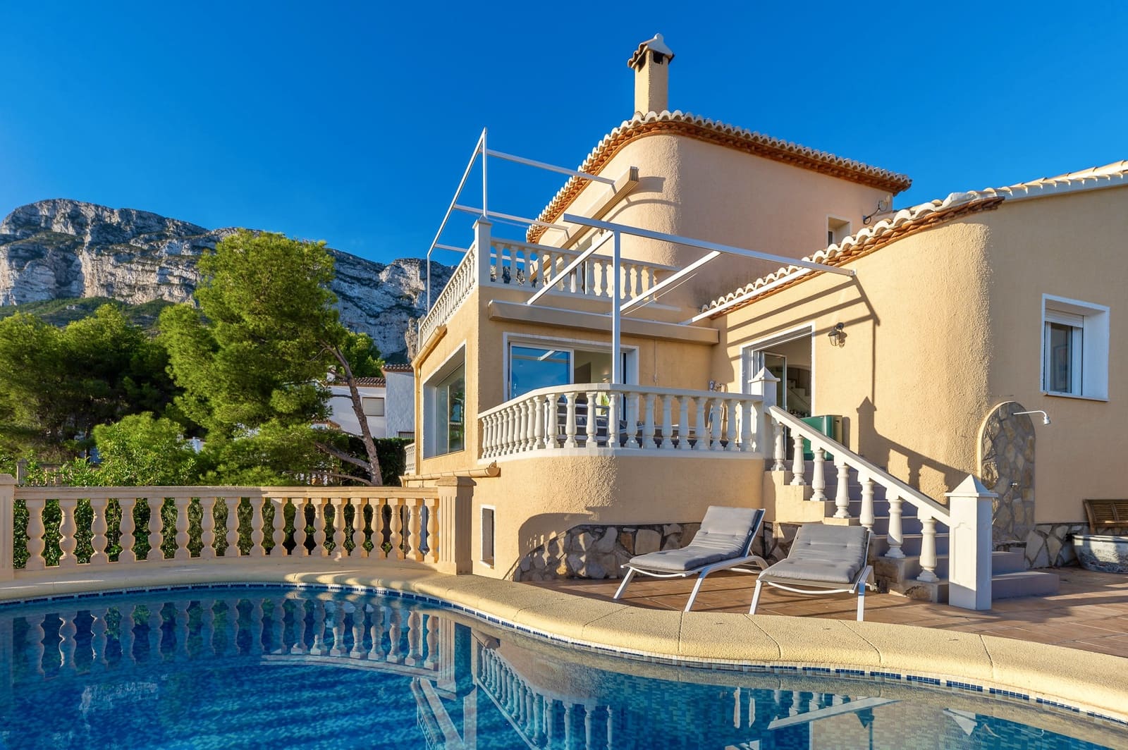 3 soveværelse Villa til salg i Denia med swimmingpool garage - € 960.000 (Ref: 9758145)
