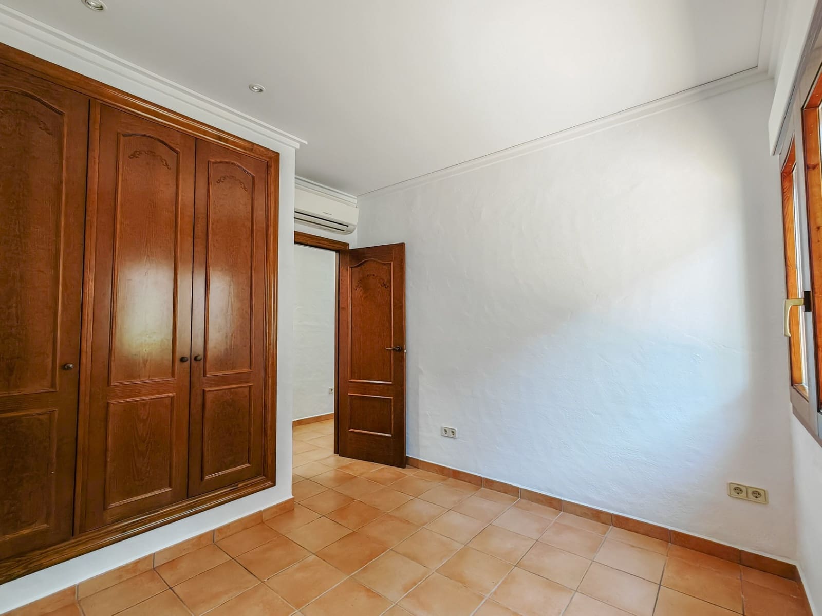 3 chambre Villa/Maison à vendre à Denia avec piscine garage - 875 000 € (Ref: 9772597)