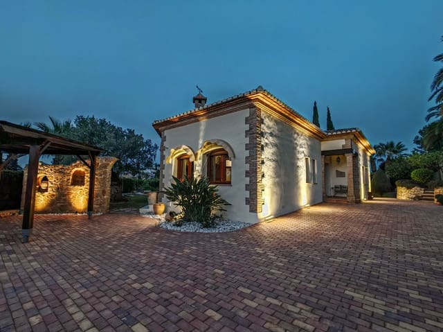 Chalet de 3 habitaciones en El Montgó, Dénia en venta con piscina garaje - 875.000 € (Ref: 9772597)