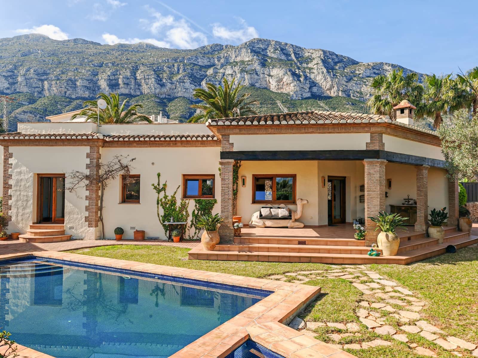 3 chambre Villa/Maison à vendre à Denia avec piscine garage - 875 000 € (Ref: 9772597)