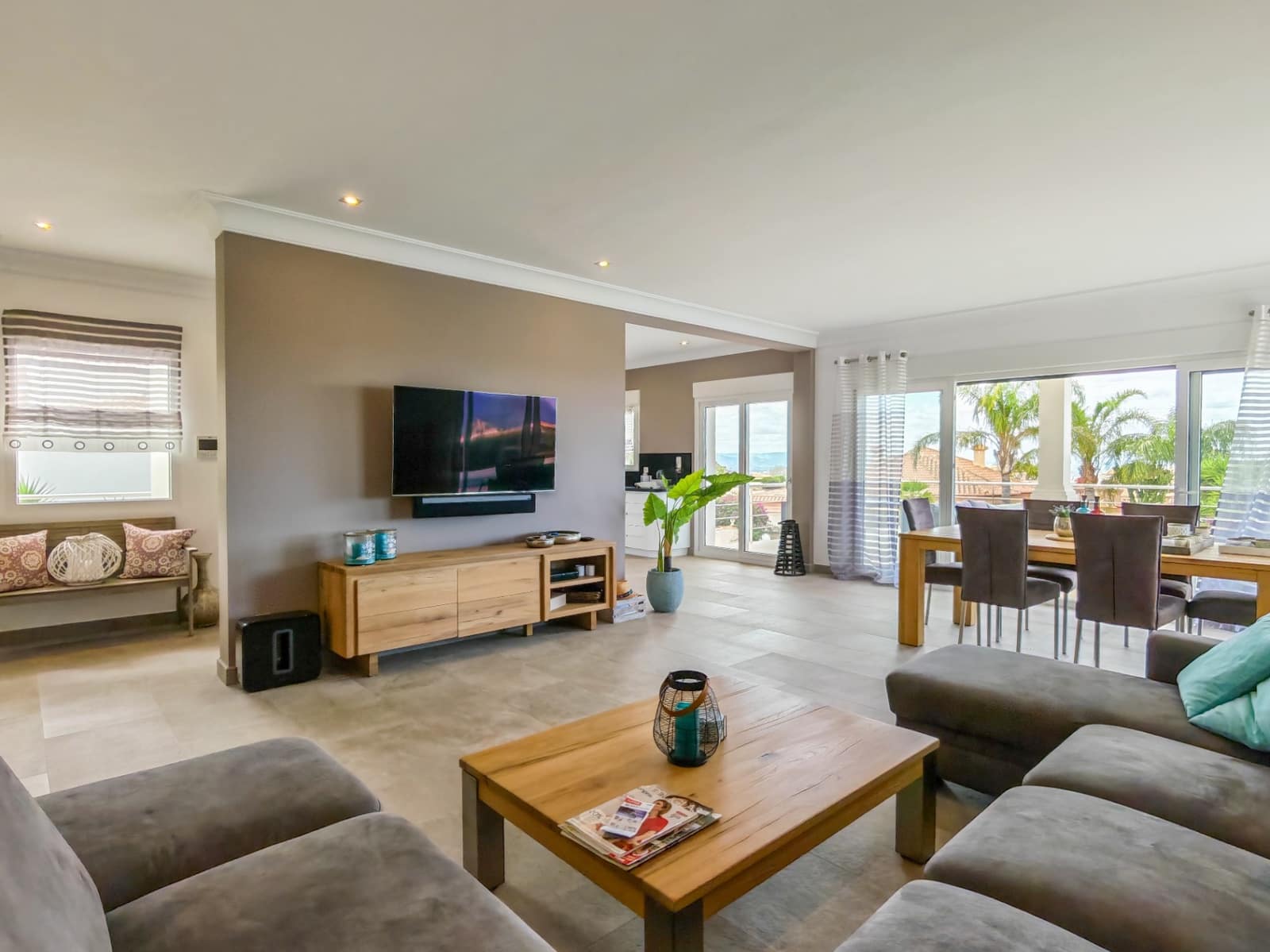 4 bedroom Villa for sale in Denia with pool garage - € 995,000 (Ref: 9841859)