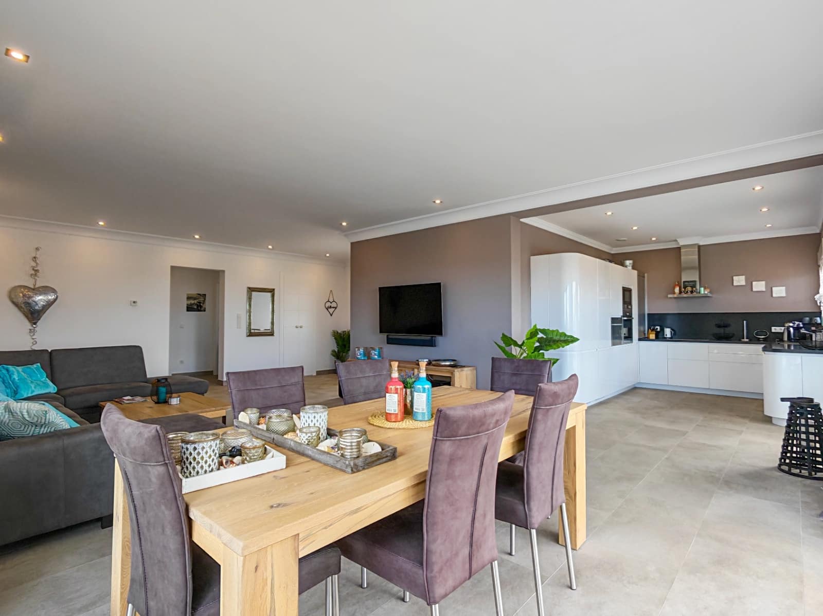 4 bedroom Villa for sale in Denia with pool garage - € 995,000 (Ref: 9841859)