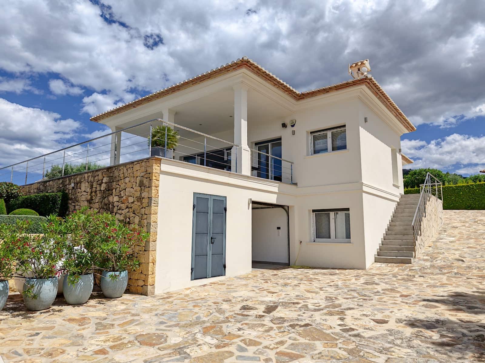 4 bedroom Villa for sale in Denia with pool garage - € 995,000 (Ref: 9841859)