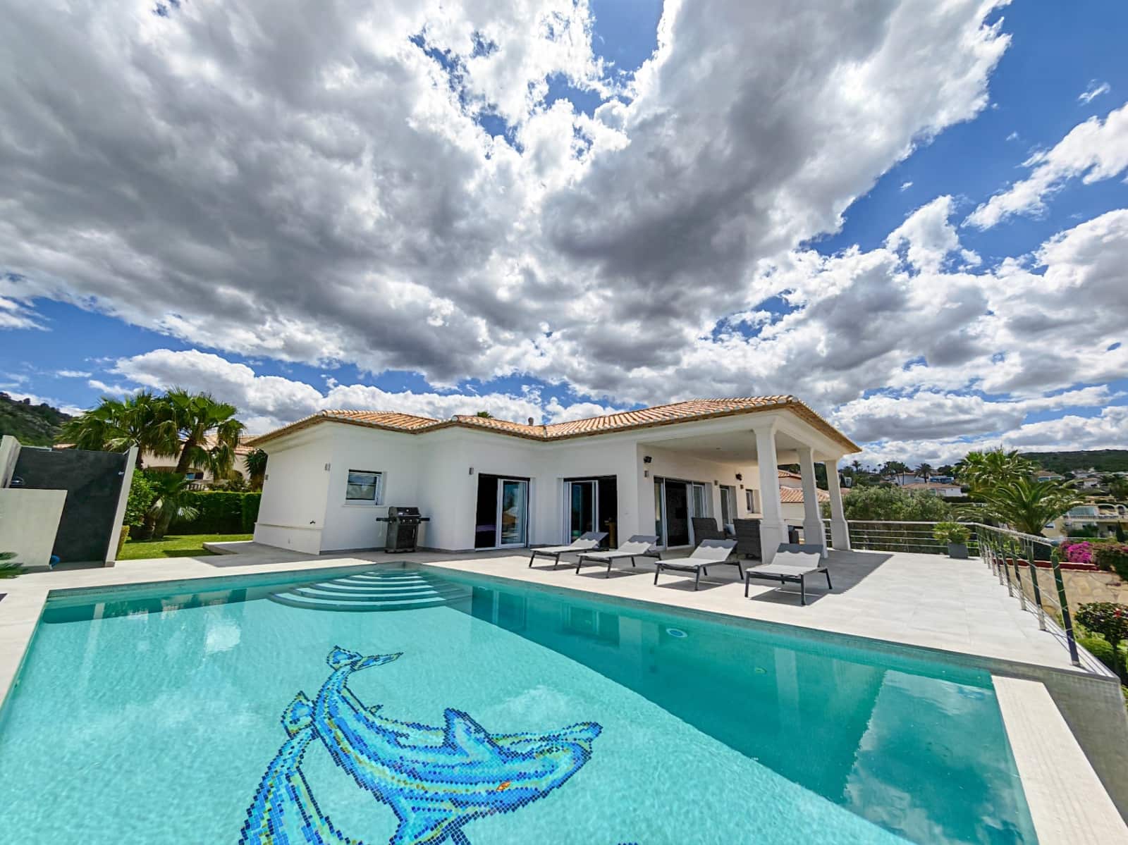 4 bedroom Villa for sale in Denia with pool garage - € 995,000 (Ref: 9841859)