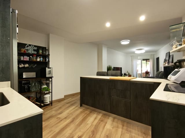 2 soveværelse Lejlighed til salg i Centro Urbano, Dénia - € 230.000 (Ref: 9893143)