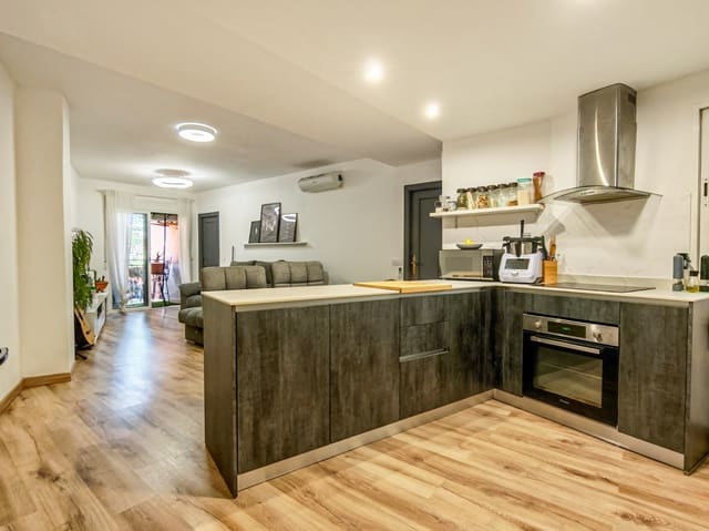 2 soveværelse Lejlighed til salg i Centro Urbano, Dénia - € 230.000 (Ref: 9893143)