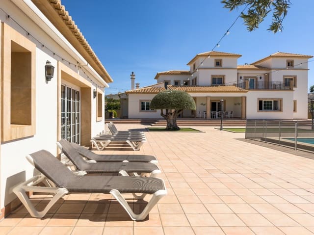 5 sypialnia Willa na sprzedaż w Calpe / Calp z basenem garażem - 3 150 000 € (Ref: 9984095)