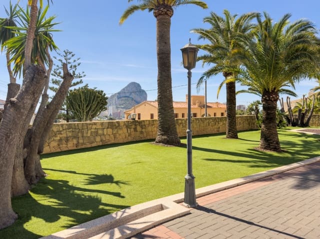 5 sypialnia Willa na sprzedaż w Calpe / Calp z basenem garażem - 3 150 000 € (Ref: 9984095)
