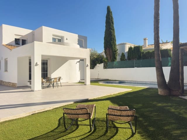 5 soverom Villa til salgs i Dénia med svømmebasseng garasje - € 800 000 (Ref: 9984096)
