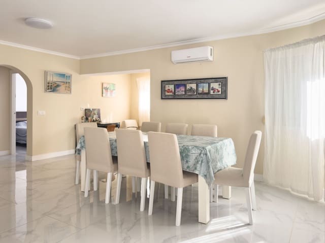 5 soverom Villa til salgs i Dénia med svømmebasseng garasje - € 800 000 (Ref: 9984096)