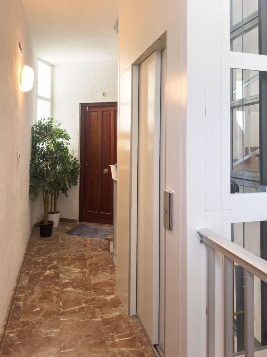 3 soveværelse Lejlighed til salg i Denia med swimmingpool garage - € 450.000 (Ref: 9984097)