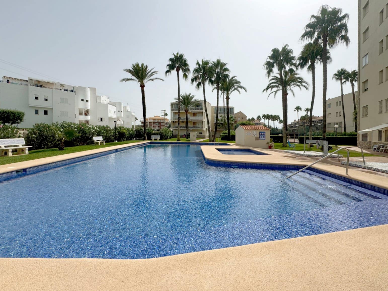 3 soveværelse Lejlighed til salg i Denia med swimmingpool garage - € 450.000 (Ref: 9984097)