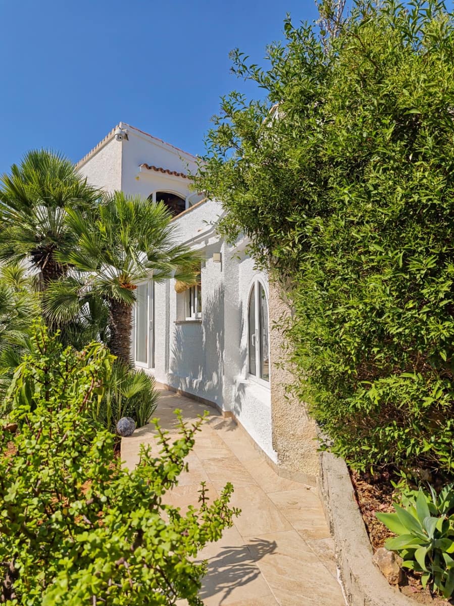 3 soveværelse Villa til salg i Denia med swimmingpool garage - € 1.950.000 (Ref: 9996202)