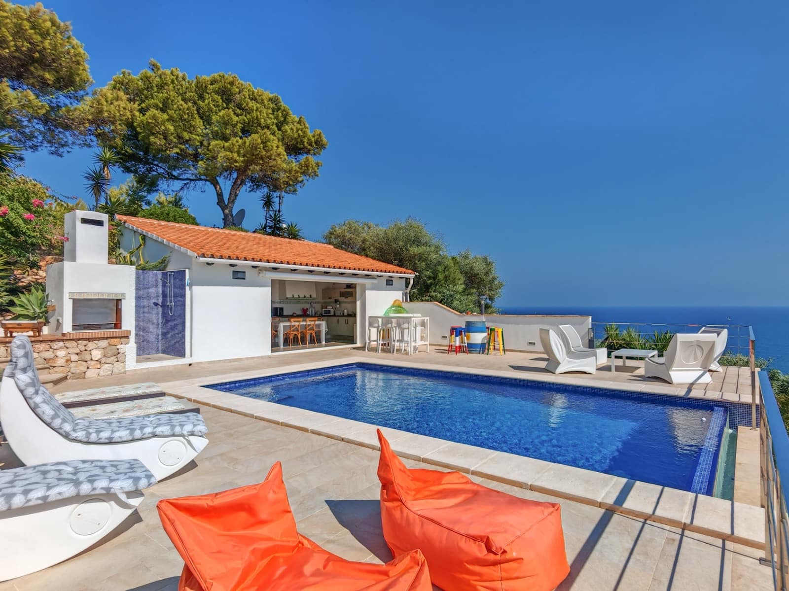 3 soveværelse Villa til salg i Denia med swimmingpool garage - € 1.950.000 (Ref: 9996202)