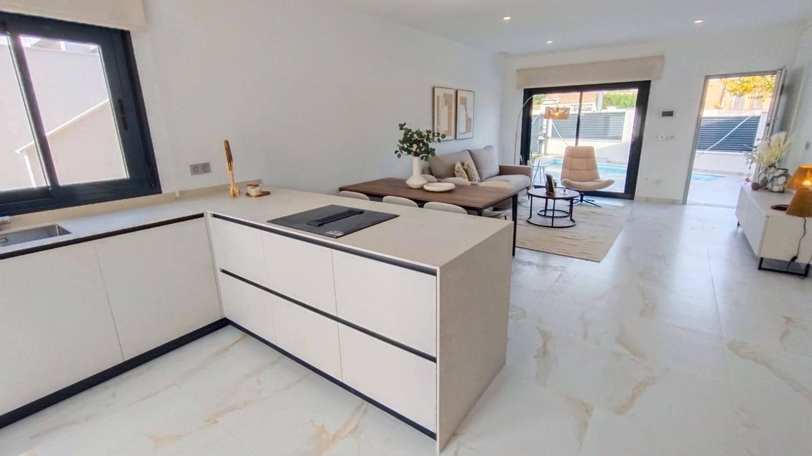 Chalet de 3 habitaciones en Pinar de Campoverde en venta con piscina - 422.500 € (Ref: 9275124)