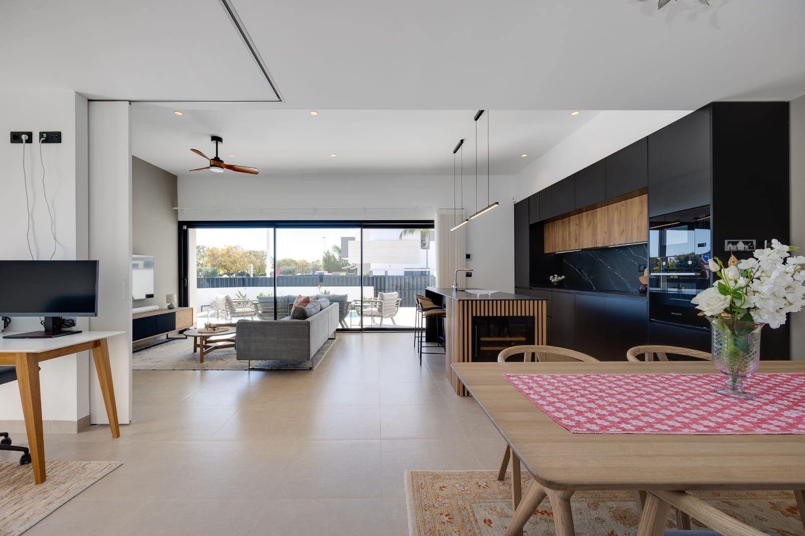 3 chambre Bungalow à vendre à Pilar de la Horadada avec piscine - 399 000 € (Ref: 9547357)