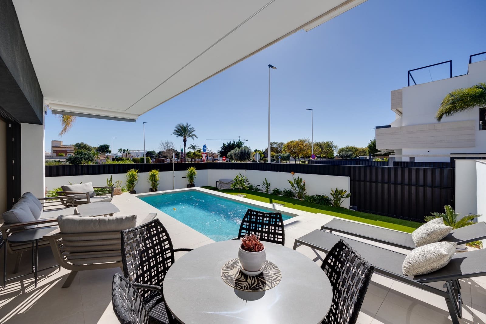3 chambre Bungalow à vendre à Pilar de la Horadada avec piscine - 399 000 € (Ref: 9547357)