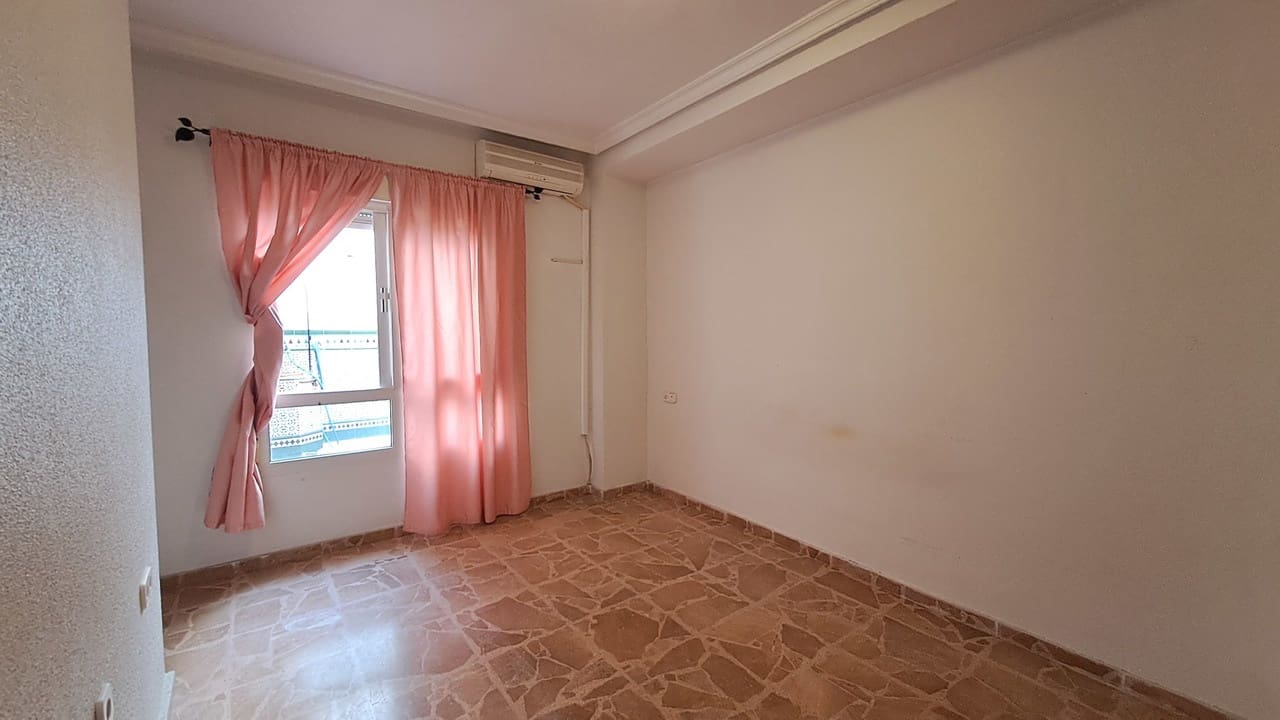 5 sypialnia Apartament na sprzedaż w Torrevieja - 315 000 € (Ref: 9593116)