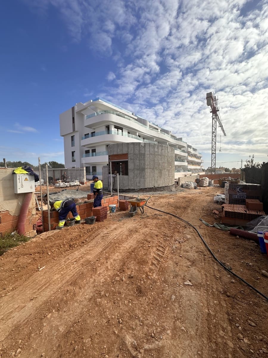 Apartamento Playa de 2 habitaciones en Playa Flamenca en venta con piscina - 325.000 € (Ref: 9642996)