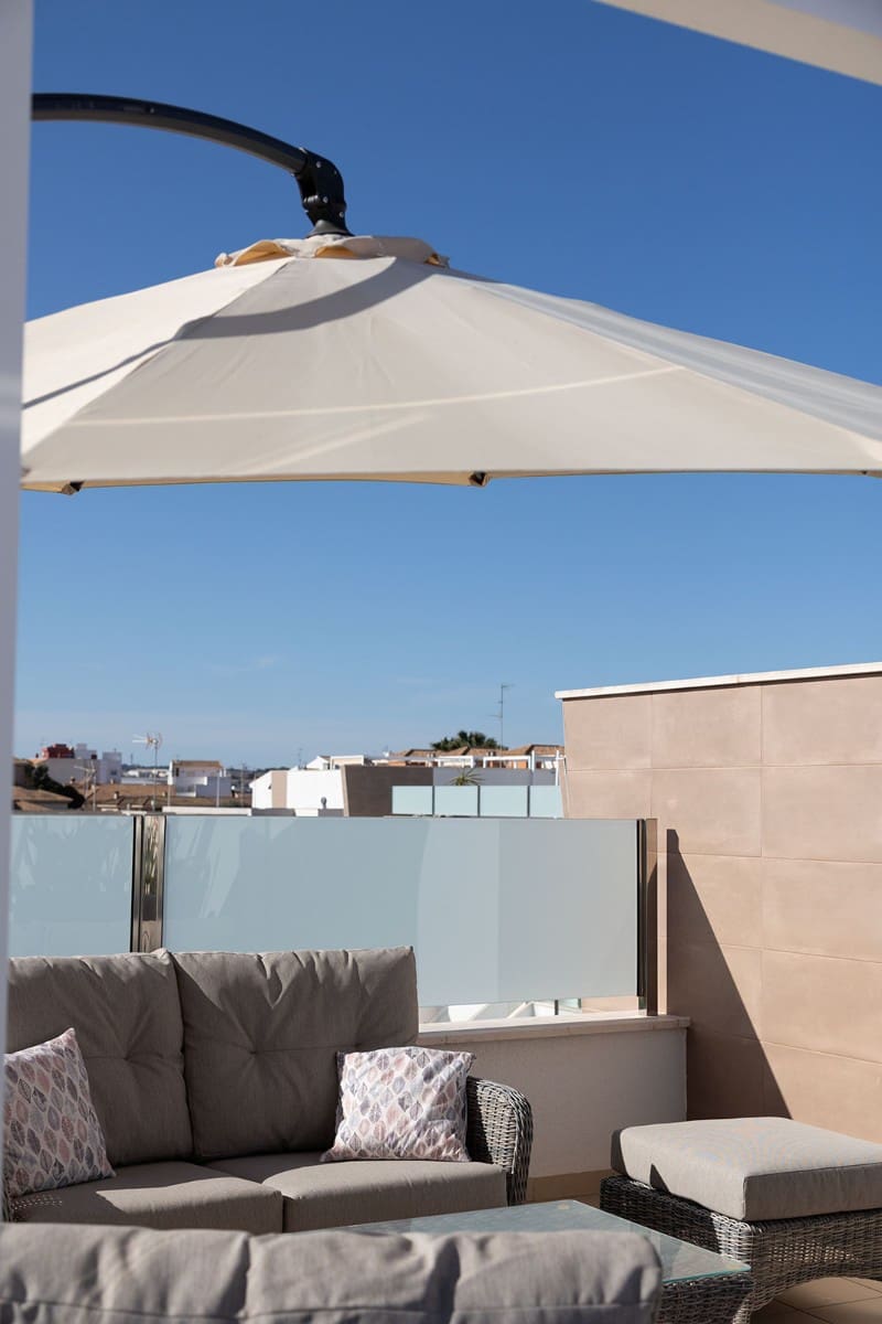 2 bedroom Penthouse for sale in Pilar de la Horadada with pool - € 275,000 (Ref: 9758136)