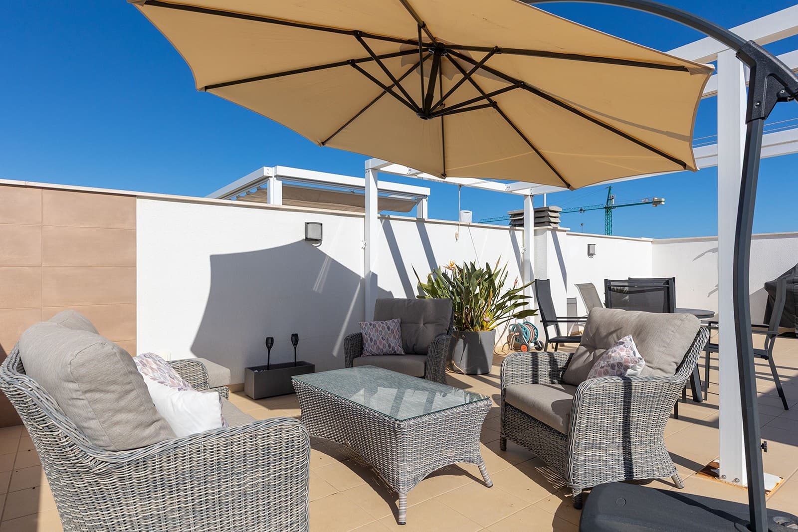 2 bedroom Penthouse for sale in Pilar de la Horadada with pool - € 275,000 (Ref: 9758136)