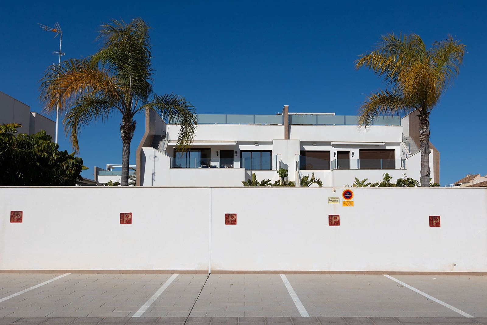 2 bedroom Penthouse for sale in Pilar de la Horadada with pool - € 275,000 (Ref: 9758136)