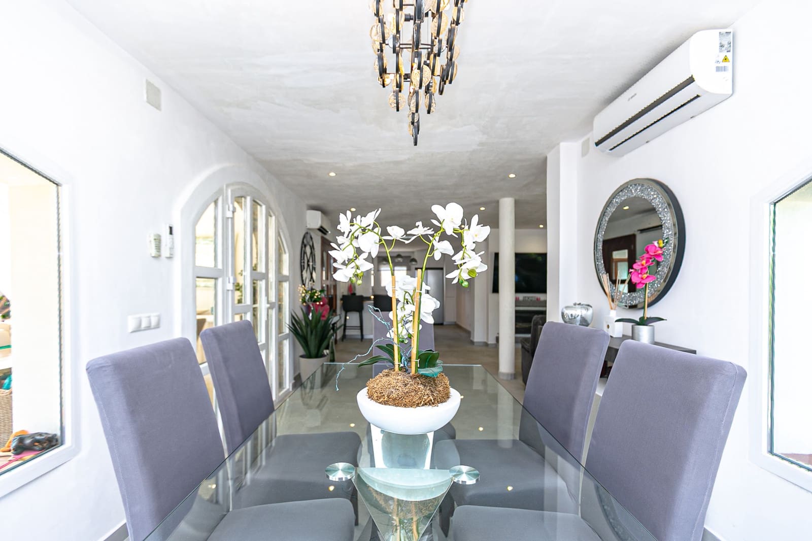 6 Zimmer Villa zu verkaufen in Campoamor mit Pool - 799.000 € (Ref: 9819310)