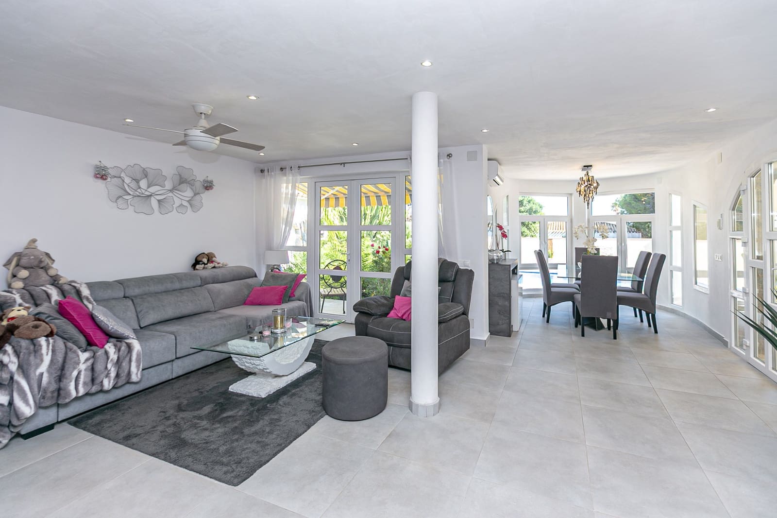 6 Zimmer Villa zu verkaufen in Campoamor mit Pool - 799.000 € (Ref: 9819310)
