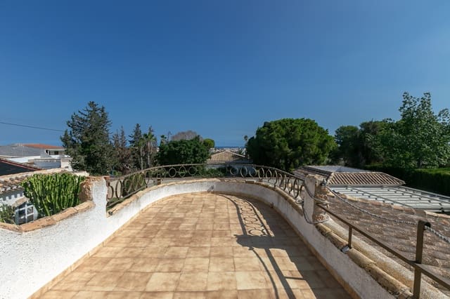 6 Zimmer Villa zu verkaufen in Campoamor, Orihuela mit Pool - 799.000 € (Ref: 9819310)