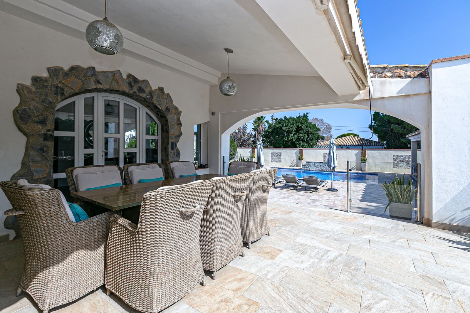6 Zimmer Villa zu verkaufen in Campoamor mit Pool - 799.000 € (Ref: 9819310)