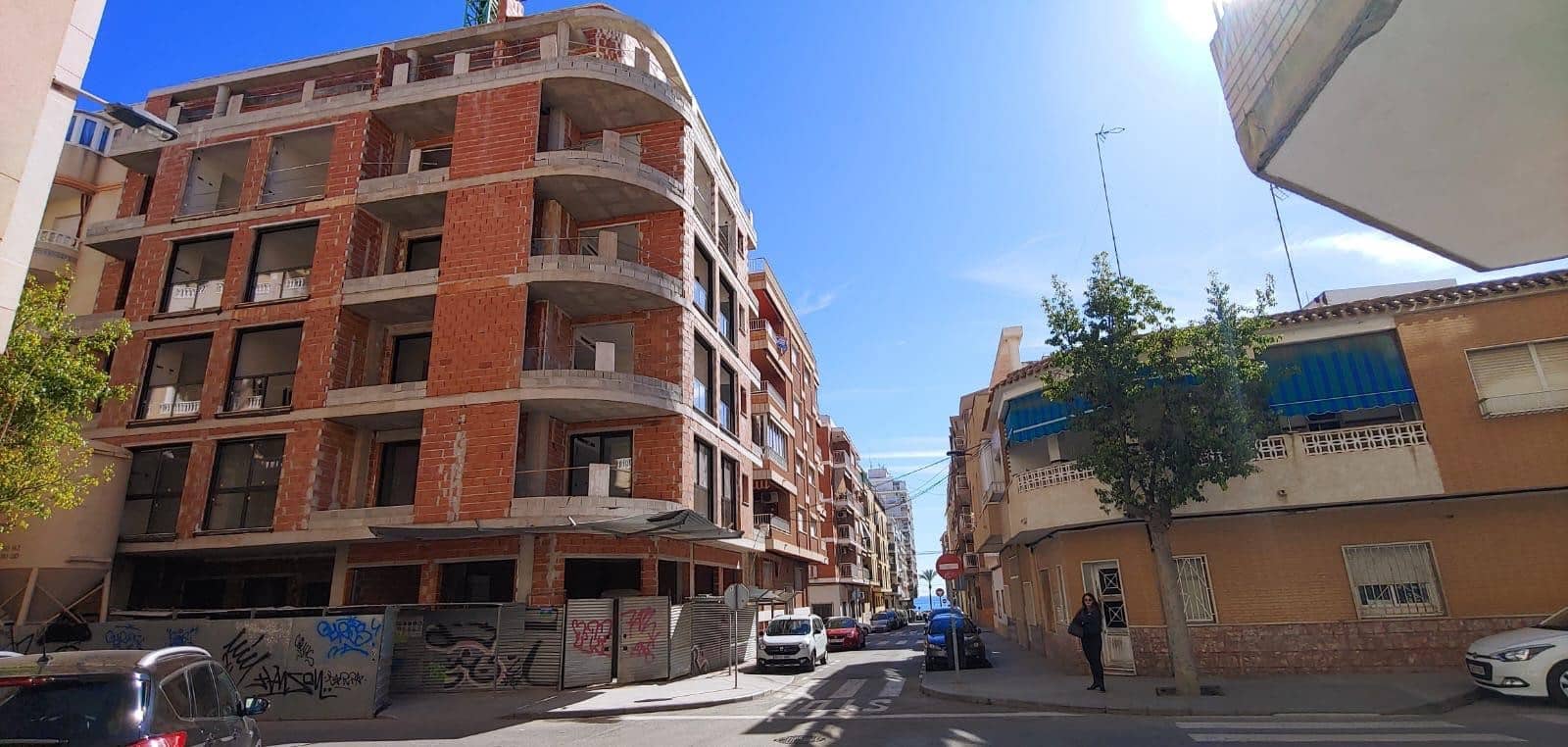 Apartamento de 2 habitaciones en Torrevieja en venta - 280.000 € (Ref: 9819312)