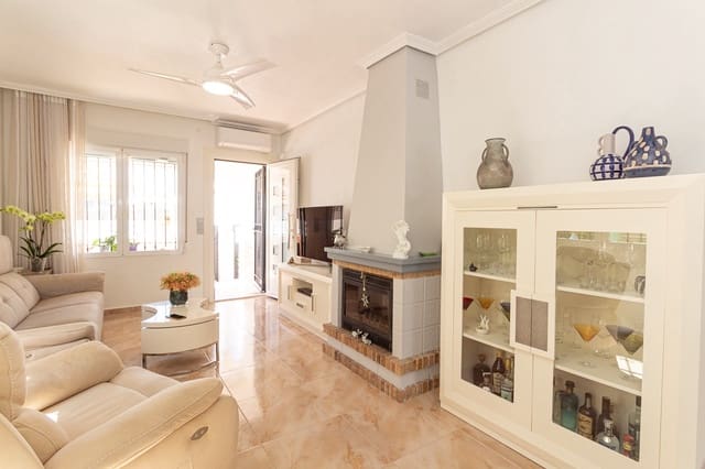 Pareado de 3 habitaciones en La Zenia, Orihuela en venta con piscina - 312.000 € (Ref: 9819314)