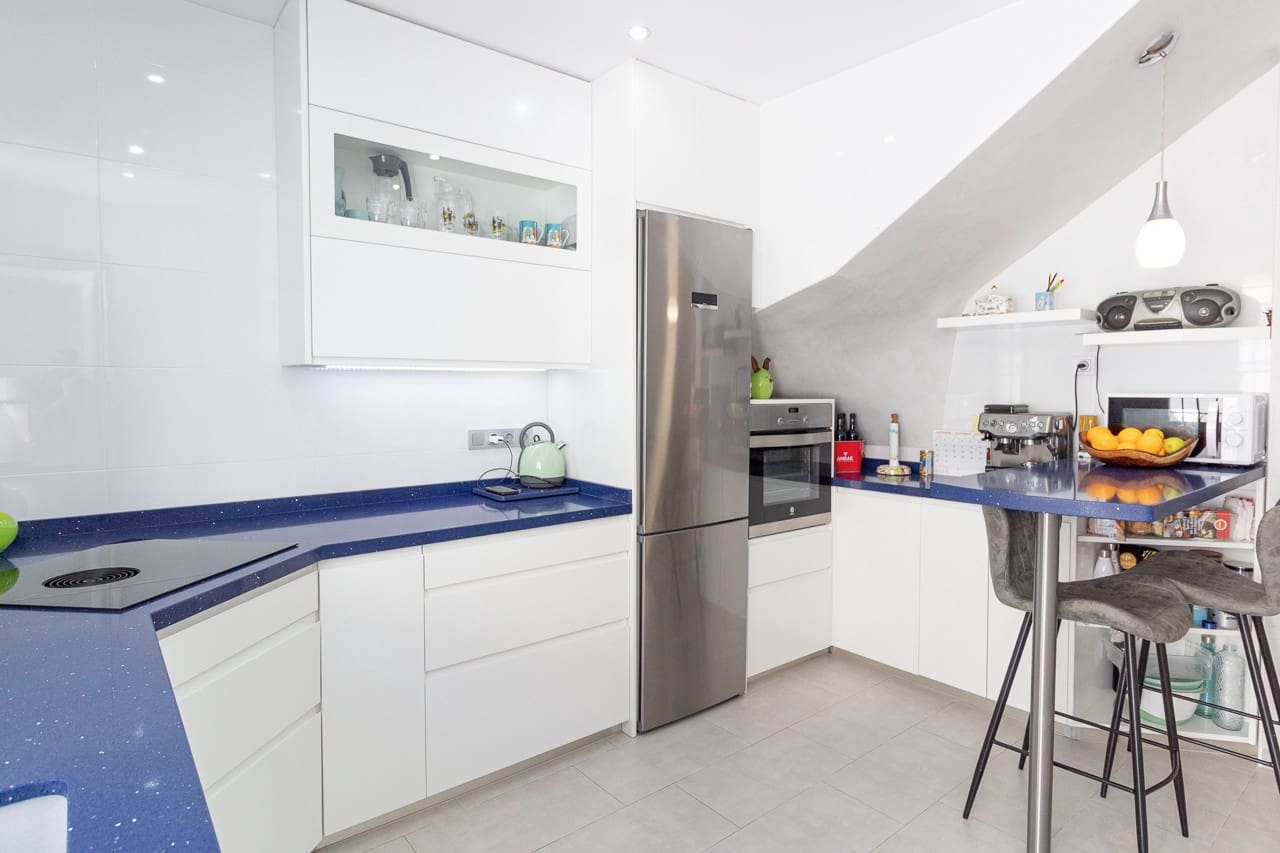 Pareado de 3 habitaciones en La Zenia en venta con piscina - 312.000 € (Ref: 9819314)
