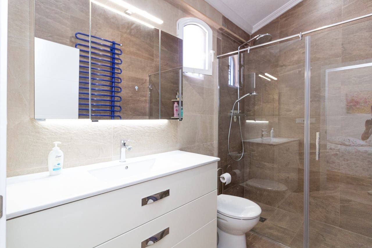 Pareado de 3 habitaciones en La Zenia en venta con piscina - 312.000 € (Ref: 9819314)
