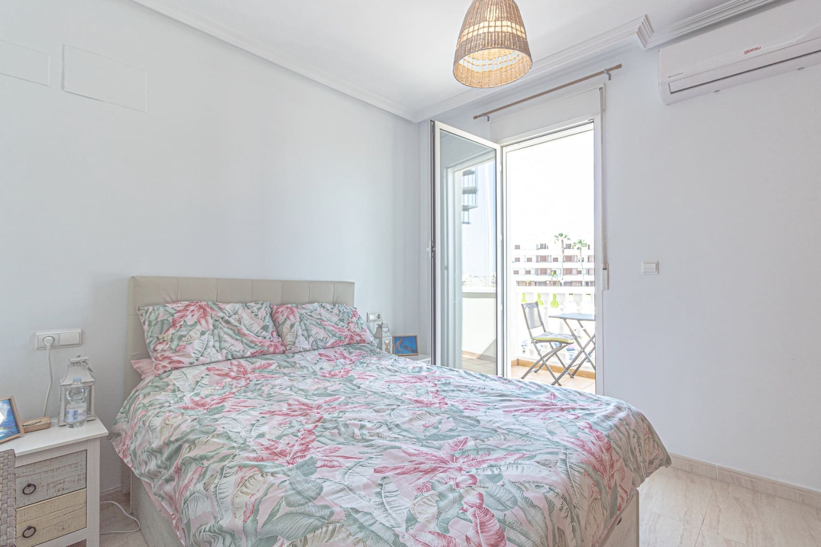 Casa de 2 habitaciones en Orihuela Costa en venta con piscina - 219.000 € (Ref: 9819316)