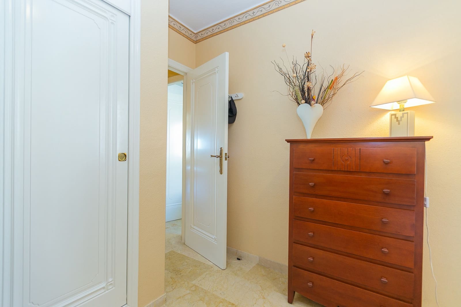 2 makuuhuone Huoneisto myytävänä paikassa Playa Flamenca mukana uima-altaan - 210 000 € (Ref: 9819317)