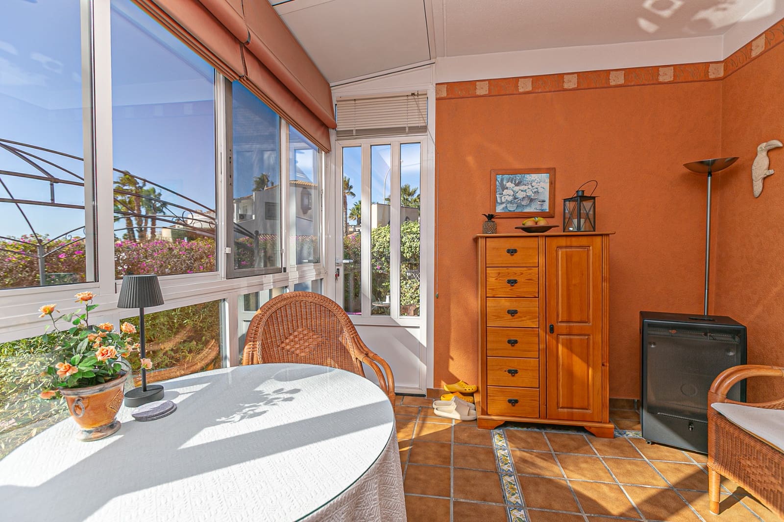 2 makuuhuone Huoneisto myytävänä paikassa Playa Flamenca mukana uima-altaan - 210 000 € (Ref: 9819317)