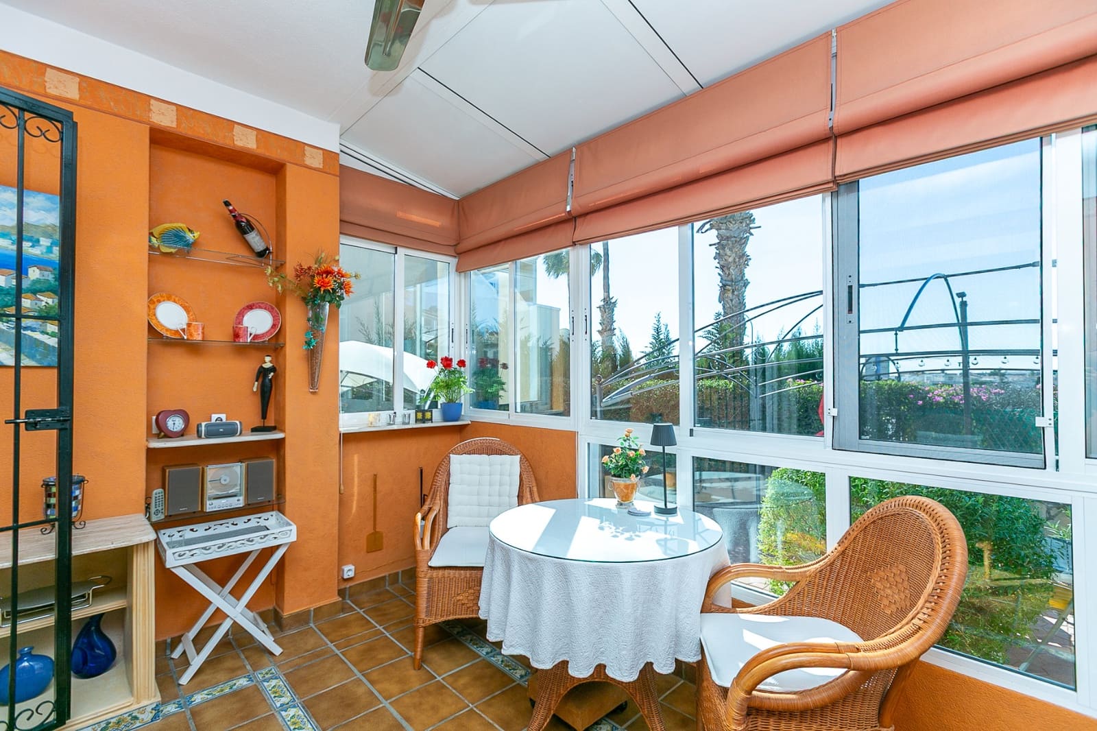2 makuuhuone Huoneisto myytävänä paikassa Playa Flamenca mukana uima-altaan - 210 000 € (Ref: 9819317)