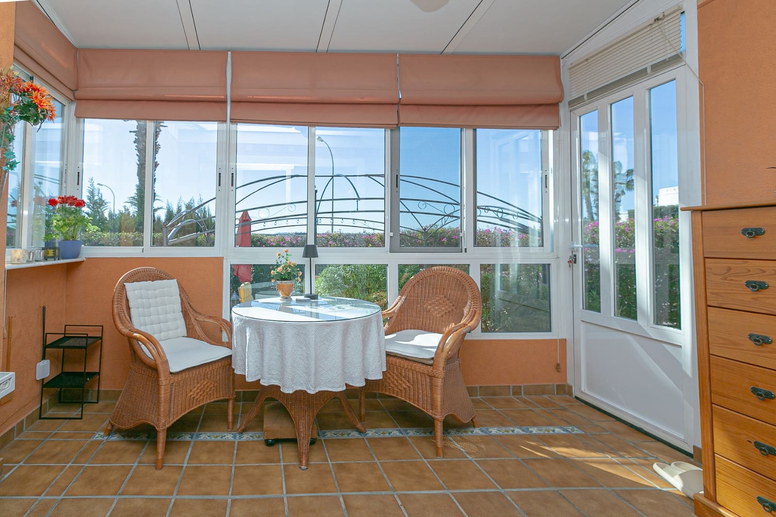 2 makuuhuone Huoneisto myytävänä paikassa Playa Flamenca mukana uima-altaan - 210 000 € (Ref: 9819317)