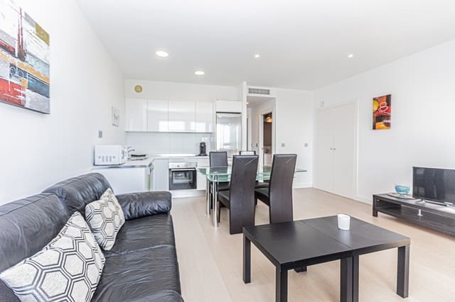 Ático de 2 habitaciones en Pinar de Campoverde, Pilar de la Horadada en venta con piscina - 199.900 € (Ref: 9819318)