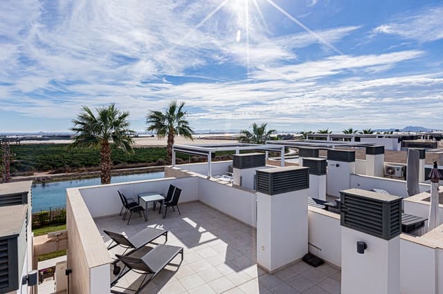 Ático de 2 habitaciones en Pinar de Campoverde, Pilar de la Horadada en venta con piscina - 199.900 € (Ref: 9819318)