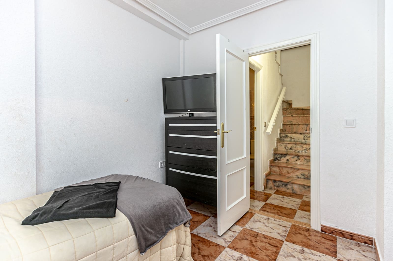 3 sovrum Hus till salu i Playa Flamenca med pool - 224 500 € (Ref: 9819322)