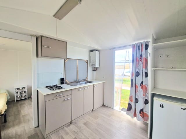 2 slaapkamer Finca/Landhuis te koop in Chiclana de la Frontera - € 115.000 (Ref: 9622672)