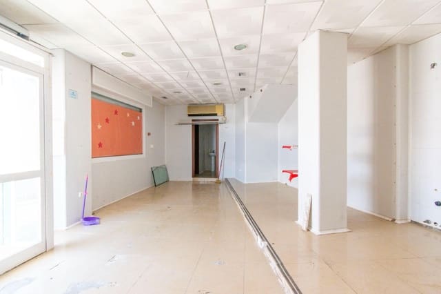 Erhverv til salg i Medina-Sidonia - € 85.000 (Ref: 9622679)