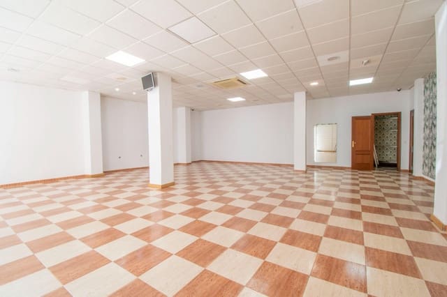 1 bedroom Commercial for sale in Medina-Sidonia - € 199,900 (Ref: 9622680)