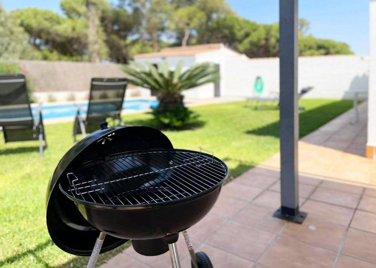 3 sovrum Villa till salu i Novo Sancti Petri med pool garage - 320 000 € (Ref: 9622684)