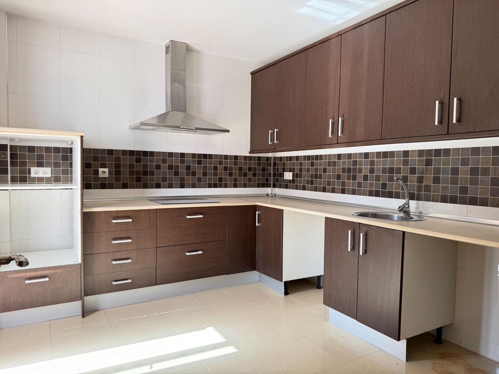 4 sovrum Radhus till salu i Chiclana de la Frontera - 475 000 € (Ref: 9622685)