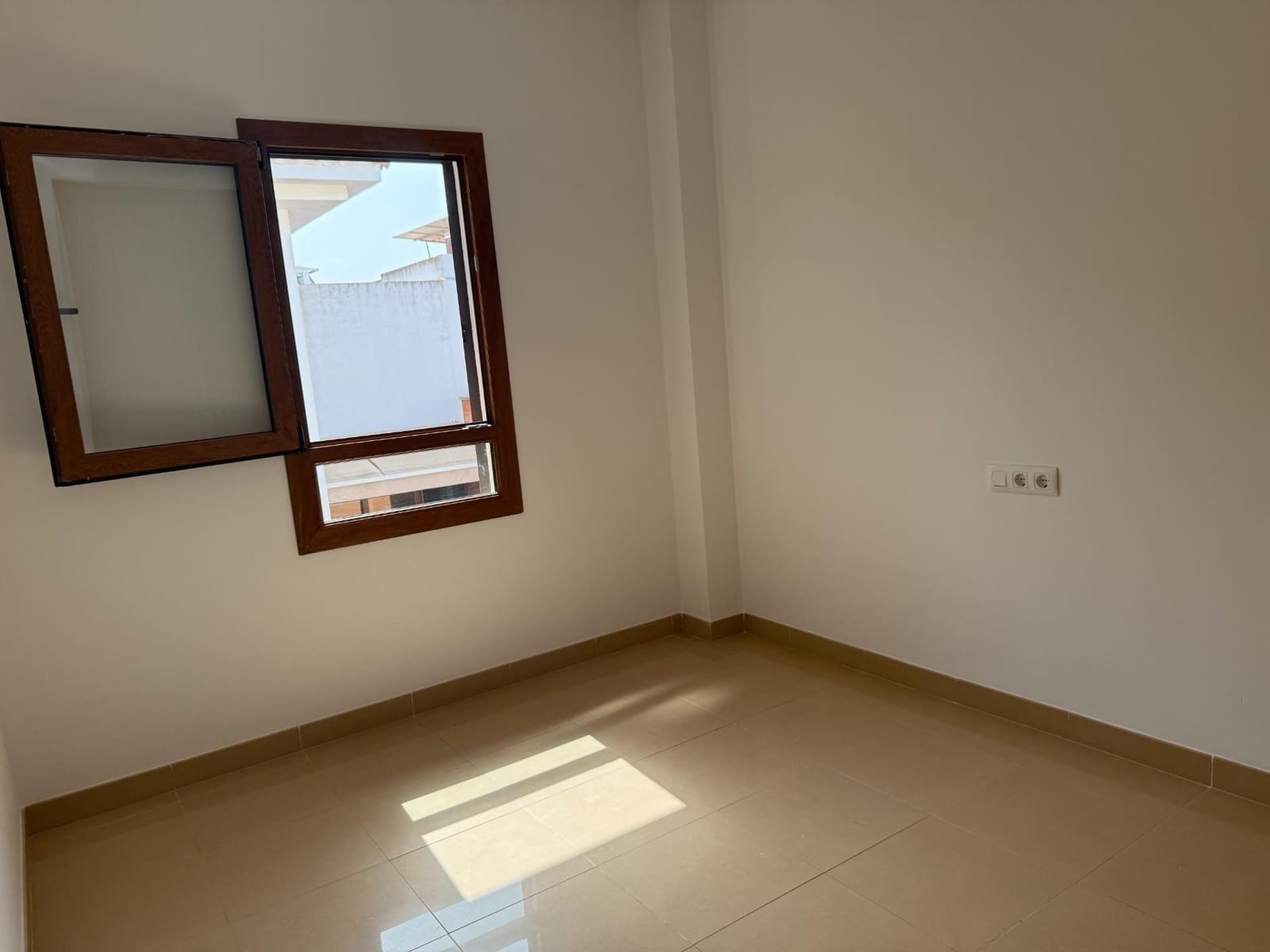 4 sovrum Radhus till salu i Chiclana de la Frontera - 475 000 € (Ref: 9622685)