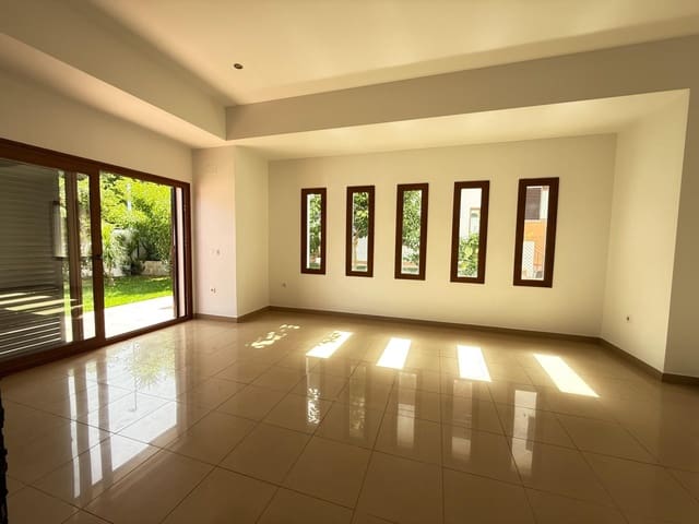 4 sovrum Radhus till salu i Chiclana de la Frontera - 475 000 € (Ref: 9622685)